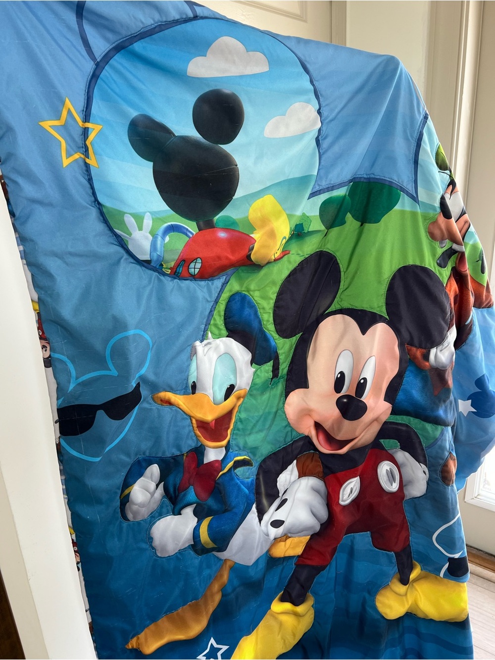 Disney Junior: Mickey Mouse Clubhouse Goofy Donald Toddler Bed Blanket 38” X 58”